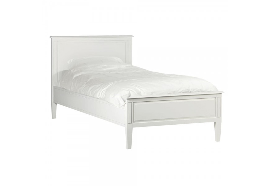 Luxusná posteľ Amarante vo vidieckom štýle bielej farby s nožičkami