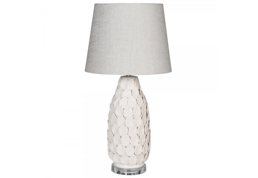 Elegantná keramická nočná lampa Bellede v bielej farbe s ornamentálnym dizajnom