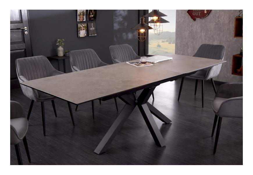 Štýlový industriálny jedálenský stôl Callandra vysúvateľný s betónovým efektom a kovovými nohami