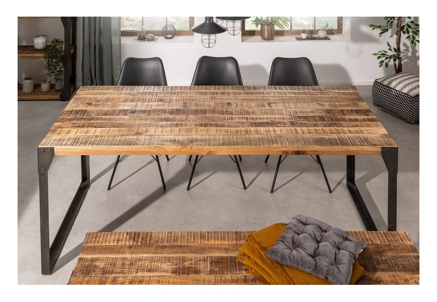 Dizajnový masívny jedálenský stôl Factory z mangoého dreva hnedej farby s čiernou kovovou konštrukciou