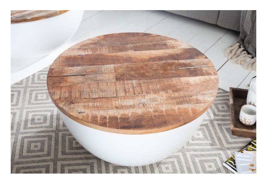 Dizajnový kruhový konferenčný stolík Sevii z kovu bielej farby s masívnou drevenou doskou a úložným priestorom