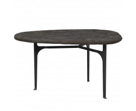 Dizajnový konferenčný stolík s vrchnou doskou z prírodného kameňa v sivej farbe a čiernymi kovanými železnými nohami