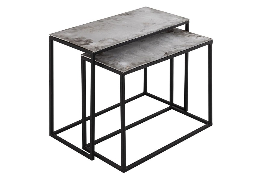 Modern&yacute; set dvoch pr&iacute;ručn&yacute;ch stol&iacute;kov Farrah v sivej farbe s kon&scaron;trukciou z kovu 