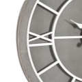 Moderné jedinečné okrúhle nástenné hodiny Stormhill s rímskymi číslicami striebornej farby 60cm
