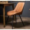 Dizajnová jedálenská stolička Cindy s hnedým poťahom z eko kože s čiernymi nožičkami 82cm