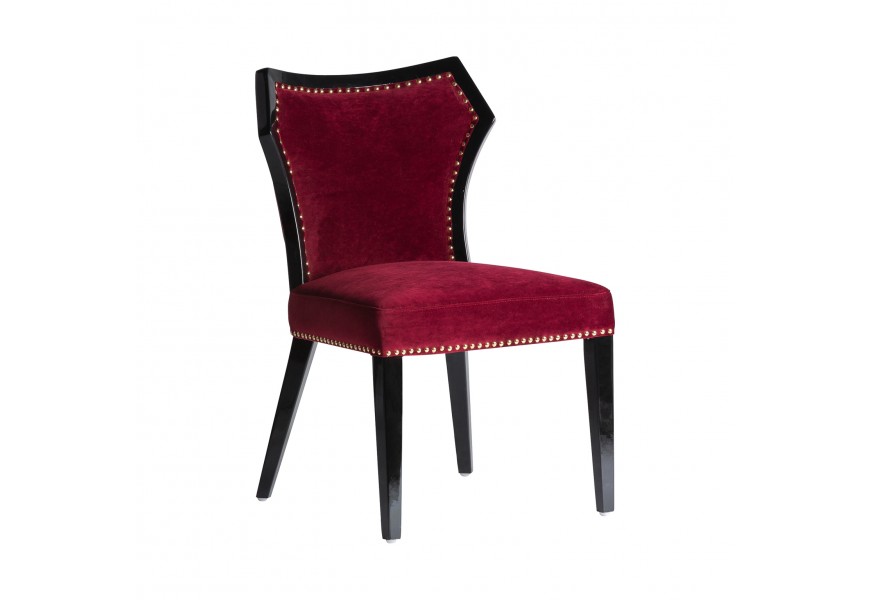 Art-deco štýlová stolička Yena s červeným zamatovým čalúnením s masívnymi čiernymi nožičkami