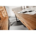 Masívny jedálenský stôl Mammut z dreva akácie so striebornými kovovými nohami 160cm
