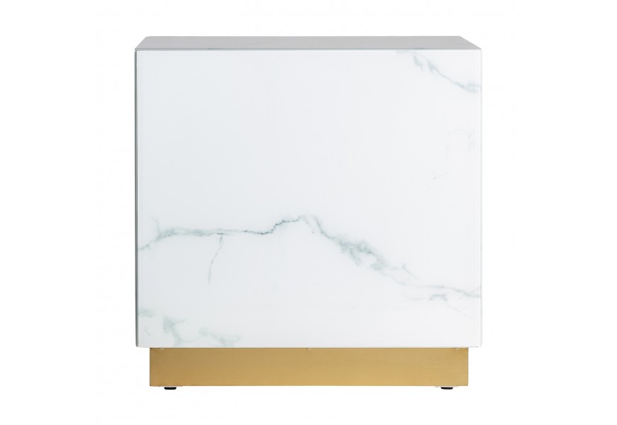 Luxusný minimalistický príručný stolík Moraira z kovu a skla s mramorovým efektom a zlatou podstavou