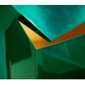 Zásuvky luxusnej komody Diamond Emerald zdobené plátkovým zlatom a povrch zdobený plátkovým striebrom, smaragdovou farbou a vyso