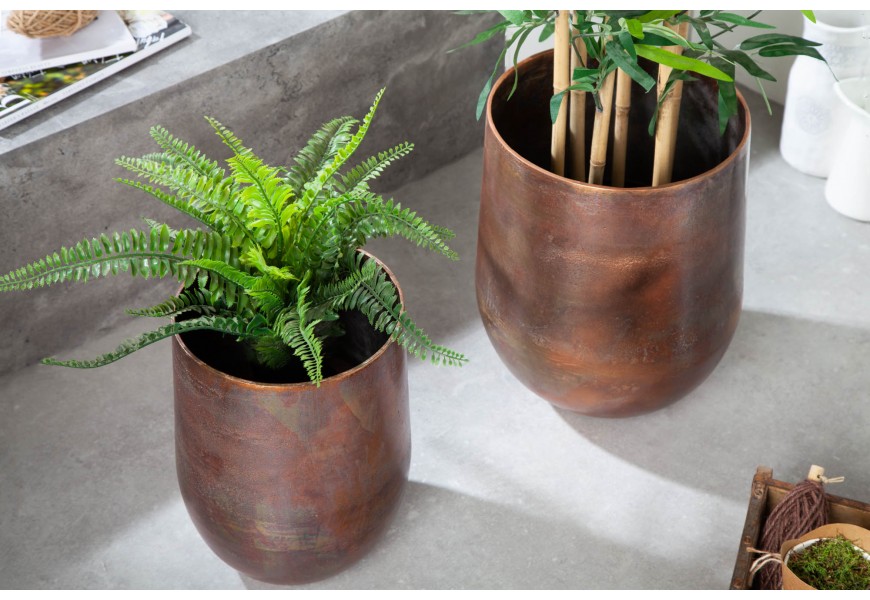 Minimalistický kovový set kvetináčov Auricalco v etno štýle v medenej farbe