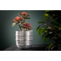 Orientálny dizajnový set tepaných strieborných kvetináčov Argento zo zliatiny kovu s horizontálnymi pruhmi 24cm