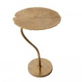 Art-deco štýlový príručný stolík Zapalota z kovu v tvare listu v zlatej farbe 40cm