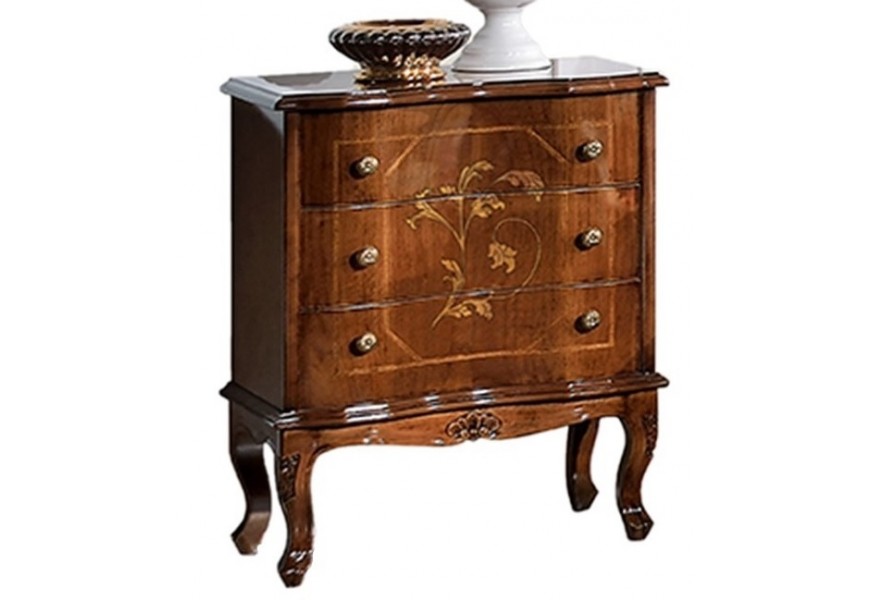 Luxusný drevený nočný stolík s tromi zásuvkami v orechovej hnedej v klasickom štýle s vyrezávanou výzdobou a chippendale nožkami