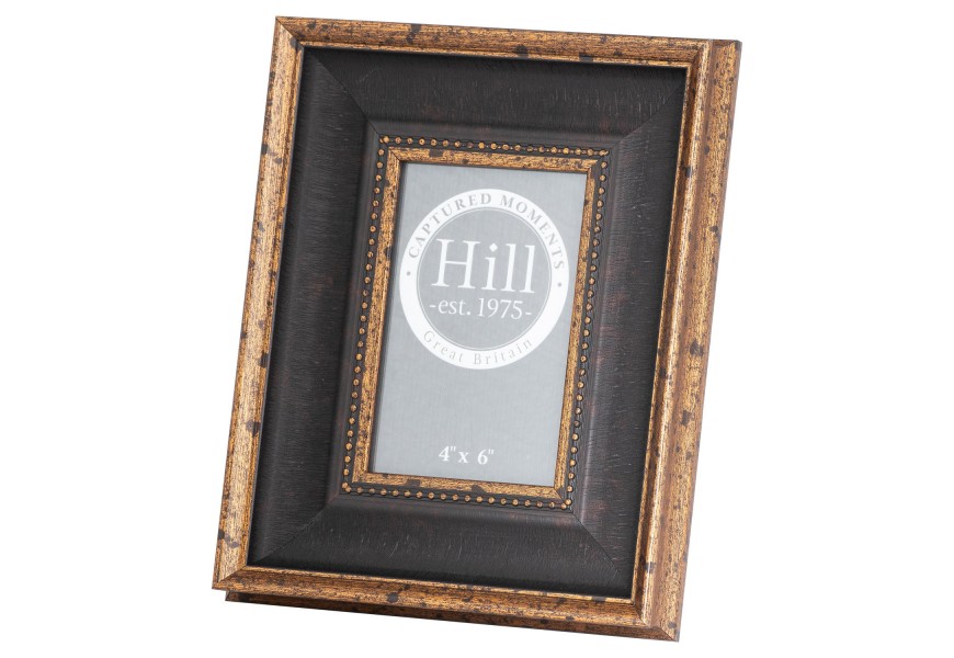 Koloniálny fotorámik v čiernej a zlatej farbe s vintage patinou