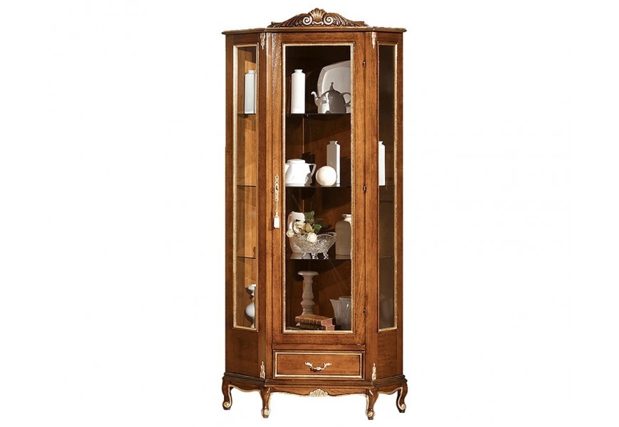 Luxusná klasická rohová vitrína Emociones z masívneho dreva s vyrezávanou výzdobou a chippendale nožičkami 184cm