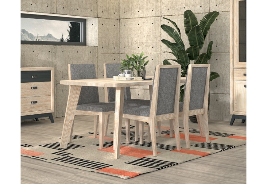 Jedinečný obdĺžnikový jedálenský stôl Rodas z masívneho dreva so šikmými nožičkami