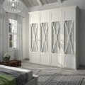 Moderná masívna šatníková skriňa Verona s presklenými dvierkami s prekríženým motívom 240cm 