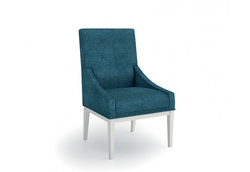 Elegantné čalúnené kreslo Volga s tyrkysovým poťahom a drevenými nožičkami