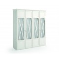 Moderná masívna šatníková skriňa Verona s presklenými dvierkami s prekríženým motívom 240cm 
