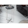 Elegantný dizajnový príručný stolík Noble kruhového tvaru z mramoru s kovovou konštrukciou