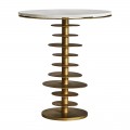 &Scaron;t&yacute;lov&yacute; art-deco okr&uacute;hly pr&iacute;ručn&yacute; stol&iacute;k Amuny s mramorovou vrchnou doskou a &scaron;pir&aacute;lovou kovovou podstavou zlatej farby 58cm