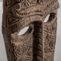 Jedinečná socha Ipkins v podobe orientálnej masky v naturálnom masívnom vyhotovení