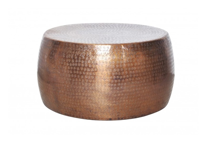 Modern&yacute; okr&uacute;hly konferenčn&yacute; stol&iacute;k Hammerblow z kovu medenej farby s ručn&yacute;m zdoben&iacute;m 60cm