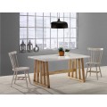 Štýlový dizajnový jedálenský stôl Felicita z dreva v svetlohnedej farbe s prírodnou povrchovou úpravou