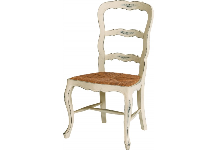 Jedálenská stolička Antoinette z masívu v luxusnom provensálskom štýle s ratanovým sedadlom