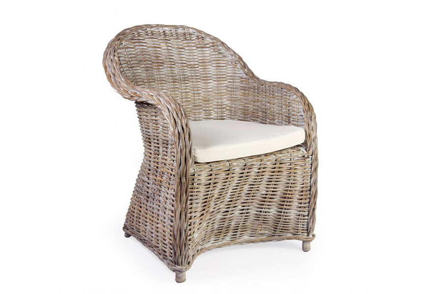 Ratanové kreslo Ruta s bielou patinou a ošúchaným efektom s podsedákom v slonovinovej farbe