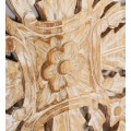 Dizajnové čelo postele Talia v koloniálnom štýle s ručne vyrezávanými ornamentmi s exotickým nádychom v hnedom prevedení
