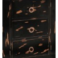 Luxusná masívna komoda Arbola z mahagónového dreva s čiernym náterom so zlatou patinou a masívnymi umeleckými úchytmi 200cm