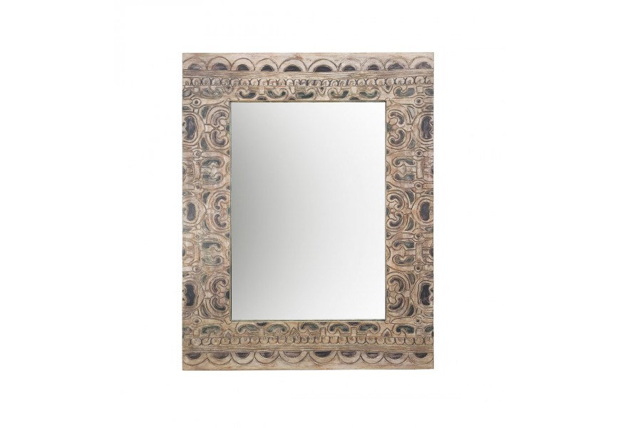 Štýlové ručne vyrezávané závesné zrkadlo Carlito s vanilkovým náterom a ošúchaným efektom s etno ornamentmi