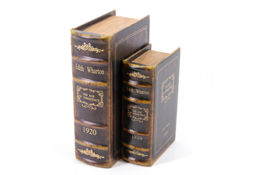 Štýlový set knihy Vek nevinnosti v koženom obale so svetlo žltými dekoráciami v čiernom vintage prevedení