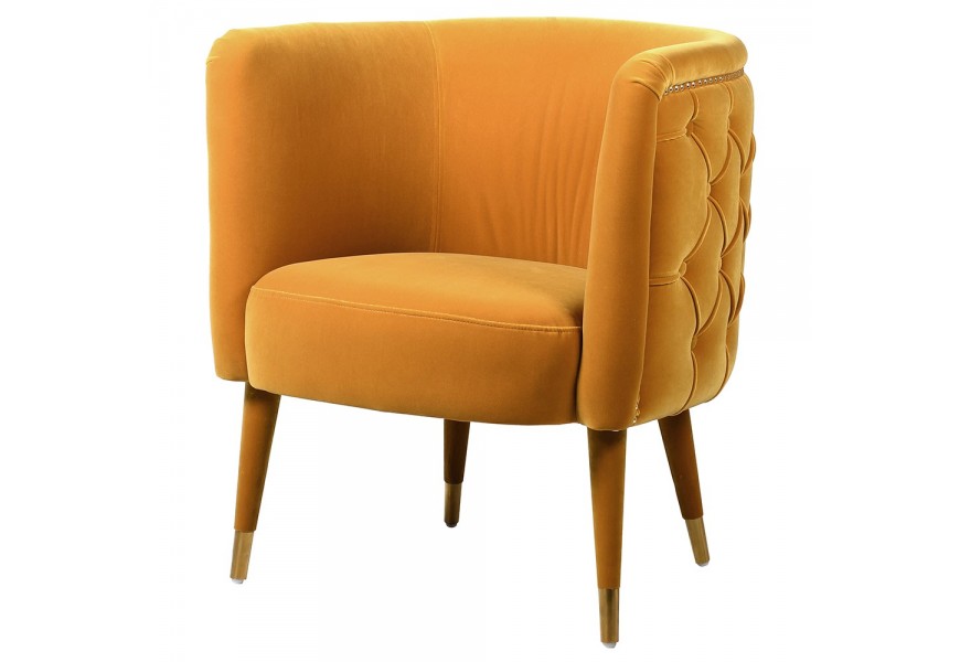 Art-deco štýlové kreslo Button v horčicovo žltej farbe s dizajnovým Chesterfield prešívaním na opierkách