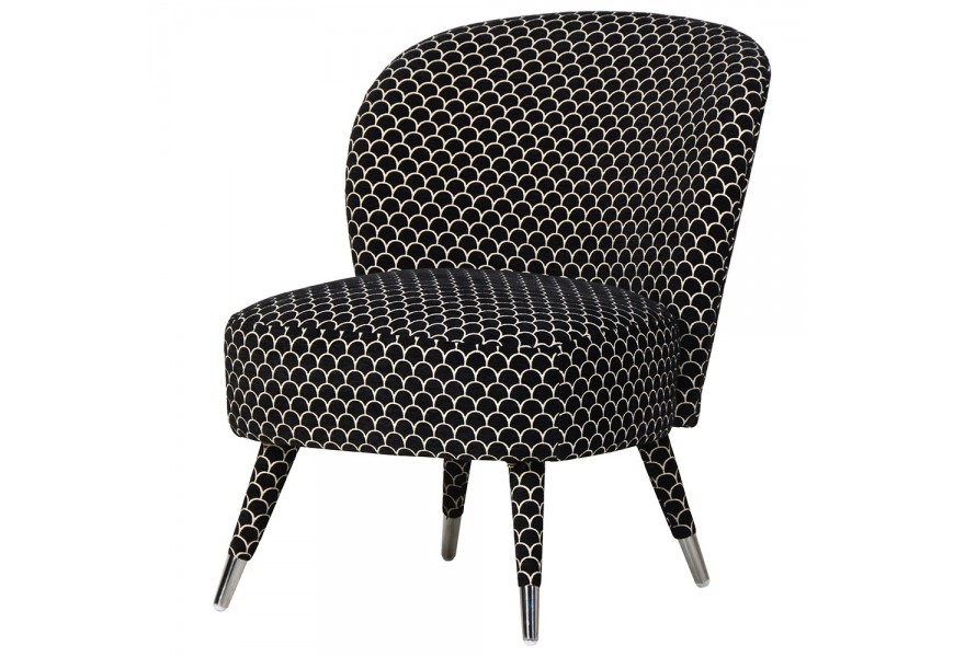 Art-deco kreslo Breca v zamatovom čalúnení čiernej farby s dizajnovým vzorom šupín ryby
