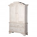 Luxusná masívna mahagónová skriňa Celene Rode s uzavretým úložným priestorom v provensálskom štýle v off white prevedení s patinou a shabby chic nádychom