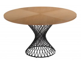 Škandinávsky okrúhly jedálenský stôl Nordica Clara z dreva svetlo hnedej farby s čiernou kovovou podstavou 137cm