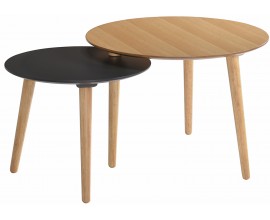 Moderný set okrúhlych príručných stolík Nordica Clara zo svetlo hnedého dreva s masívnymi dubovými nožičkami 64cm