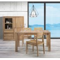 Moderná jedáleň zariadená dizajnovým nábytkom z kolekcie Fjordar