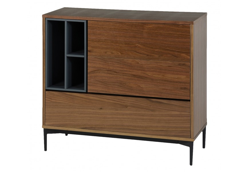 Moderný príborník Vidar v škandinávskom štýle s úložným priestorom a kovovými poličkami hnedý