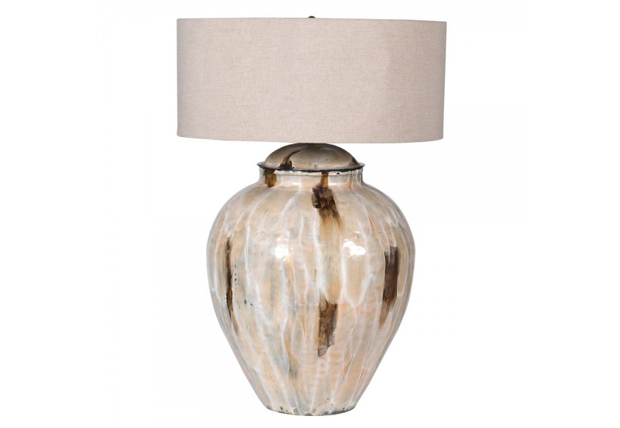 Dizajnová vintage keramická stolná lampa Creamy s abstraktnou krémovo kávovou kresbou na podstave a okrúhlym kapučínovým tienidl