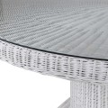 Ratanový štýlový kruhový jedálenský stôl Ratania Blanc so sklenenou povrchovou doskou a valcovitou podstavou 94cm