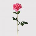 Dekoračná umelá ruža s ružovým kvetom a zelenými lístkami