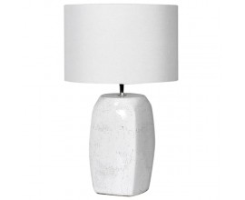 Štýlová biela nočná lampa Selmer s keramickou podstavou a okrúhlym bavlneným tienidlom