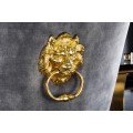 Dizajnové klopadlo v zlatej farbe v tvare hlavy leva