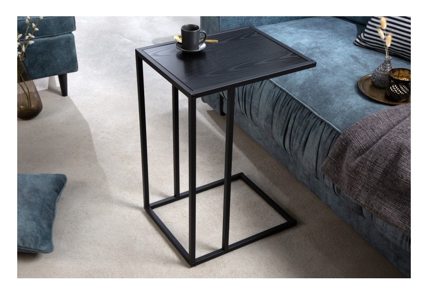 Industriálny príručný stolík Industria Negra v prevedení jaseň čierna