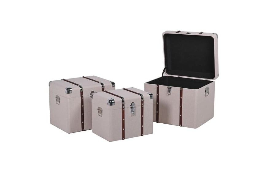 Štýlový set troch vintage truhlíc Kirk v béžovom prevedení s čiernym čalúneným vnútrom