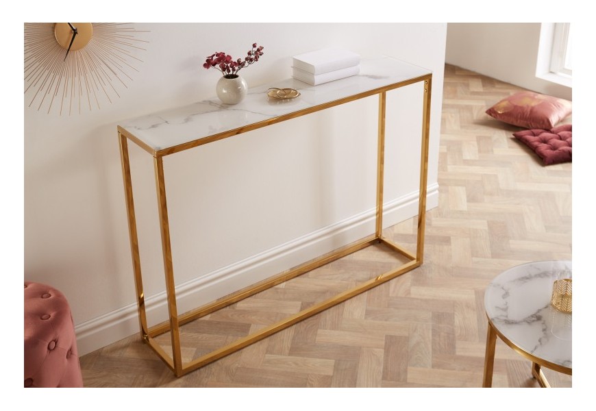 Mramorový biely konzolový stolík Gold Marbleux so sklenenou vrchnou doskou s kovovými nožičkami v zlatej farbe