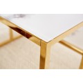 Moderný biely konferenčný stolík Gold Marbleux s mramorovým vzhľadom a kovovou konštrukciou zlatej farby obdĺžnikový 90cm